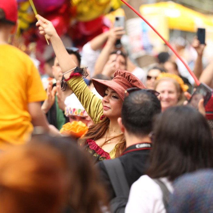  Portakal Çiçeği Karnavalı tüm kenti sardı