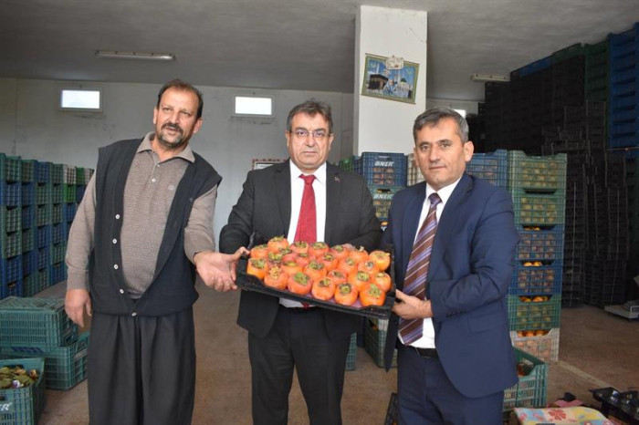 KARADAĞ, ÜRETİCİLERİ ZİYARET ETTİ