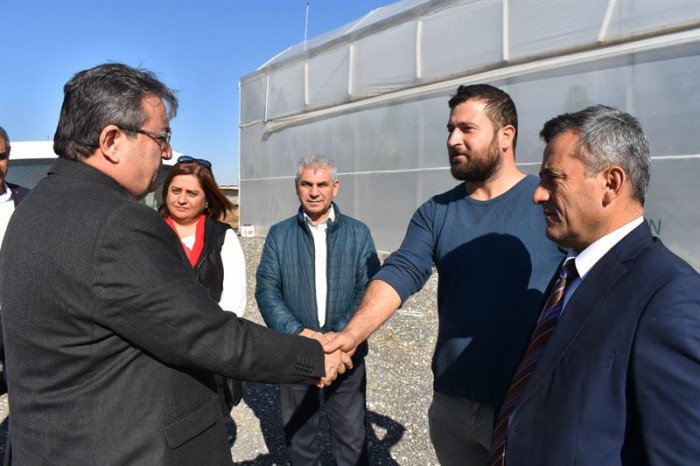 KARADAĞ, ÜRETİCİLERİ ZİYARET ETTİ