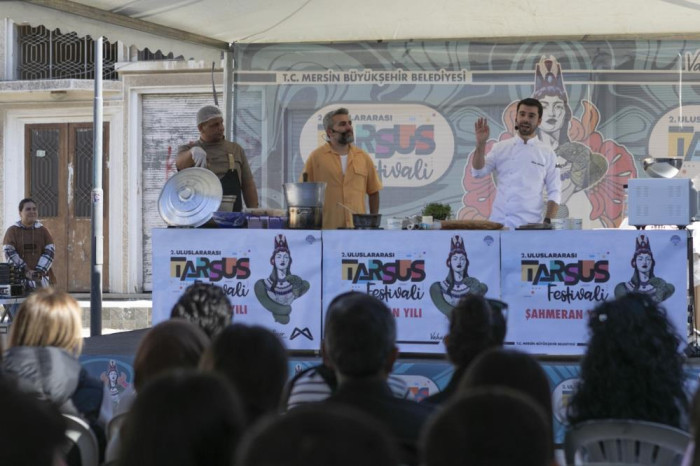 Tarsus'ta festival coşkusu