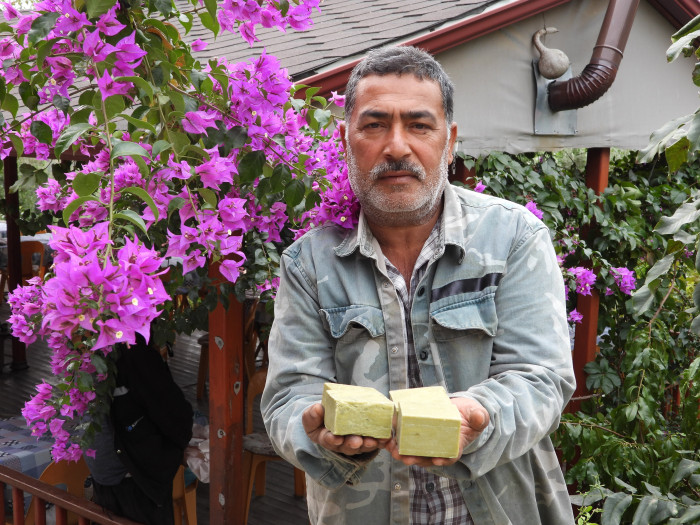 Binbir derde deva: Defne sabunu