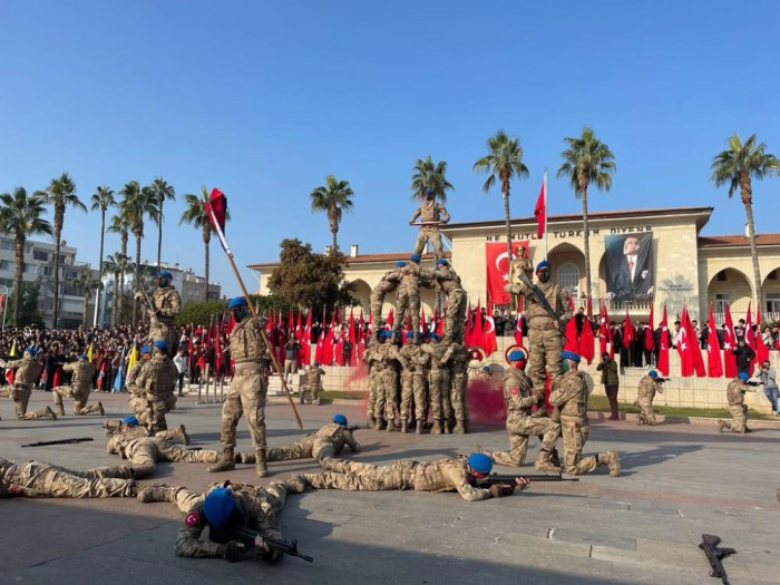Mersin’de kurtuluş günü coşkusu