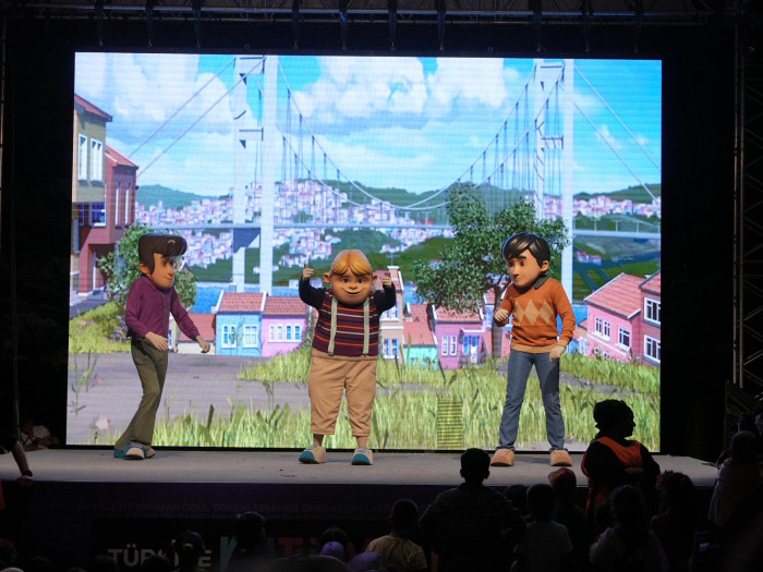  Portakal Çiçeği Karnavalı tüm kenti sardı