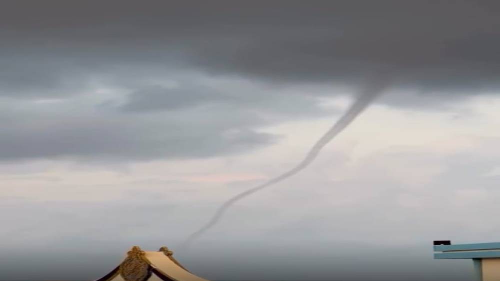 Antalya’da oluşan hortum kameraya yansıdı