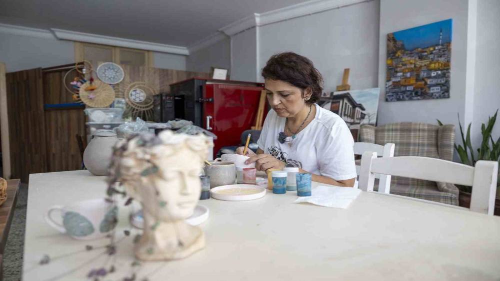 Mersin’de üretici kadın stantları, el emeğine değer katıyor