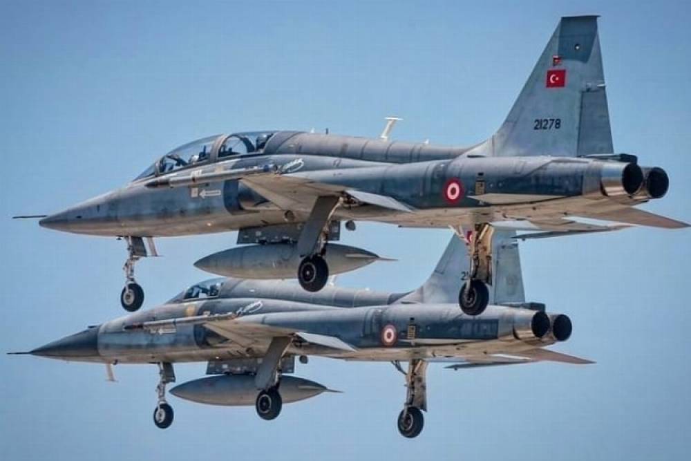 Konya'da askeri eğitim uçağı düştü