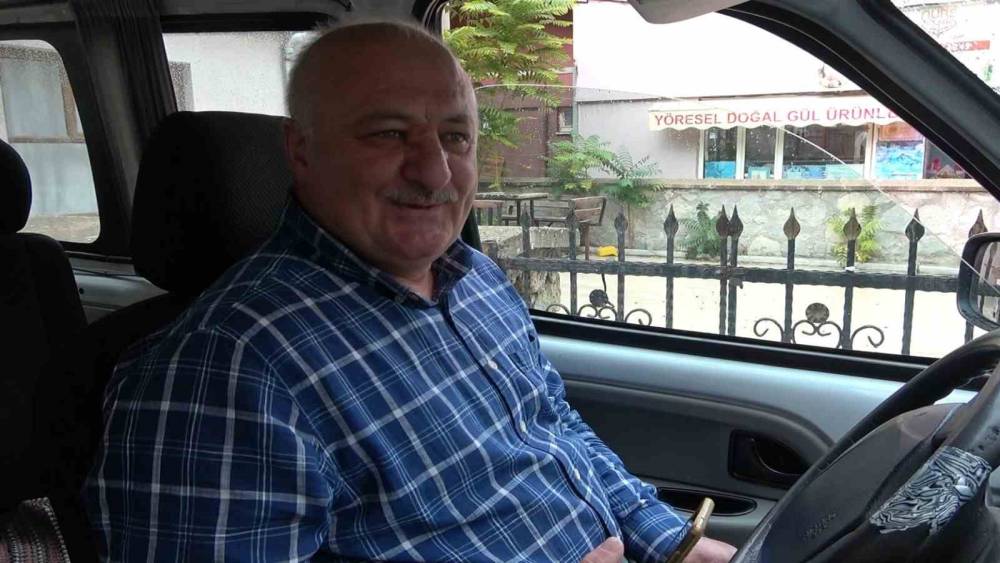 Dolandırıcı, 7 bin lirasını aldığı vatandaşın araç muayene randevusunu almayı ihmal etmedi