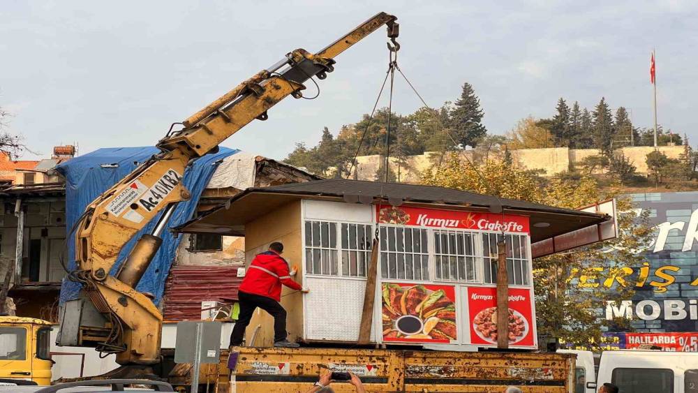 Çiğköfteye deterjan kabıyla sos döken esnafa 250 bin TL ceza: İş yeri kapatılıp kaldırıldı