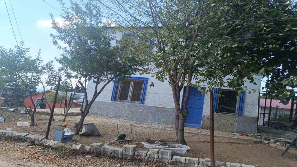 Ev sahibi kiracısını sopayla d&ouml;v&uuml;p &ouml;l&uuml;m&uuml;ne neden oldu