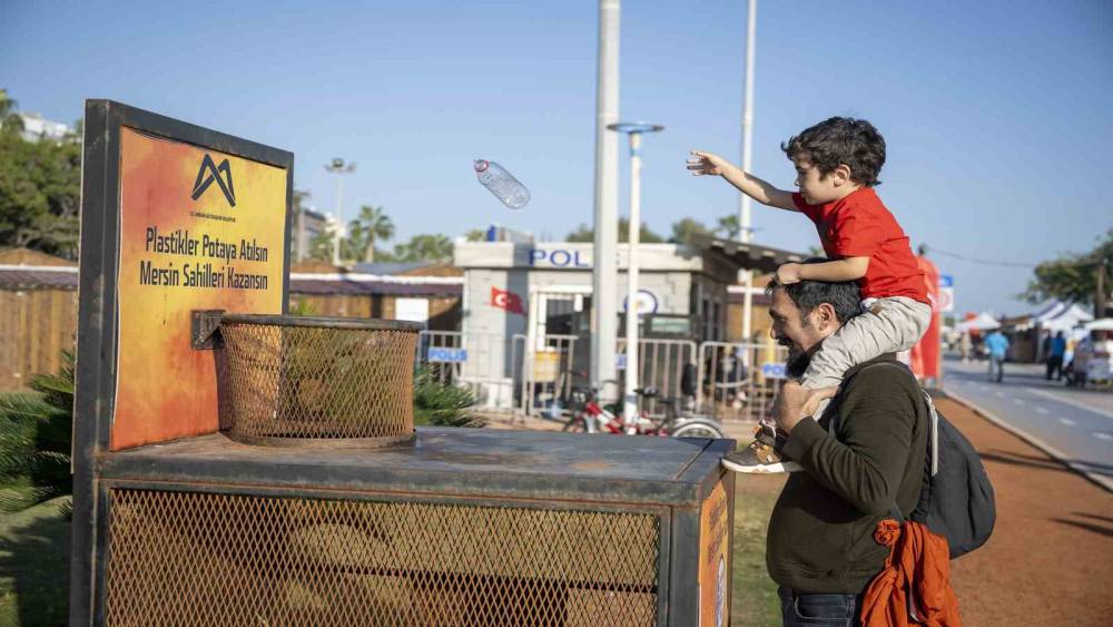 ’Plastiksiz Mersin Sahilleri’ projesi ile 10 ayda 1 ton plastik toplandı